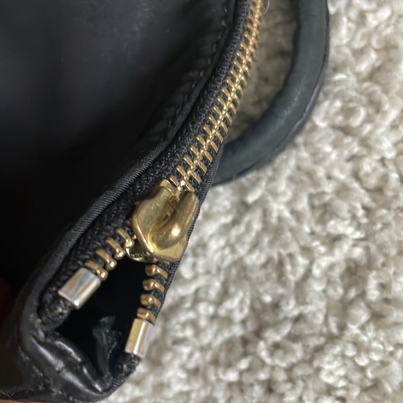 Tory Burch black bag - Picture 3 of 10